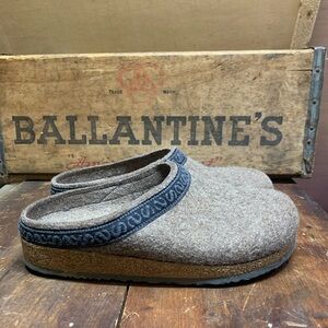 Stegmann brown wool clogs women’s 8